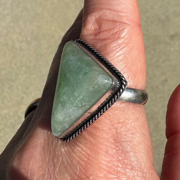 NEW Green Aventurine Quartz Boho Triangle Shaped Ring Adjustable / One-Size - Picture 3 of 9